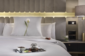 Junior Suite (The Level Lounge Acces)