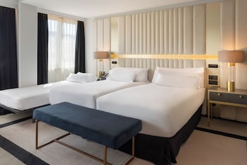 The Level, Premium Triple Room
