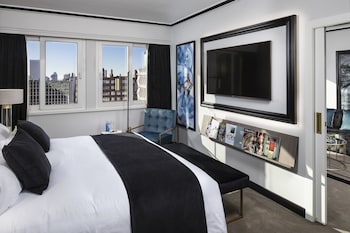 Junior Suite (The Level Lounge Acces)