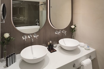 Suite (Castilla Suite The Level)