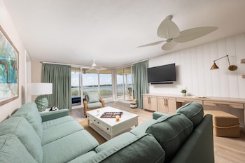 2 Bedroom Single Level Premium Villa - Queen/Twins