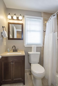 2 Bedroom Villa - Queen/Twins