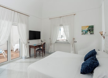 Superior Double Room, City View