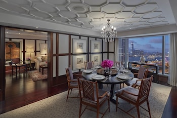 Oriental Suite, Suite