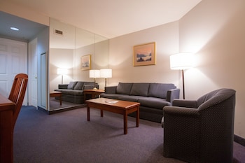 Deluxe Suite, 1 King Bed