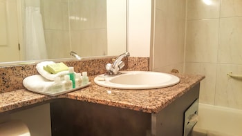Deluxe Suite, 1 King Bed