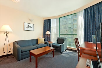 Deluxe Suite, 1 Queen Bed, Corner