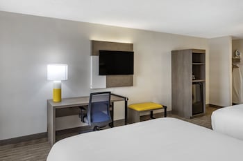 Standard Room, 2 Queen Beds