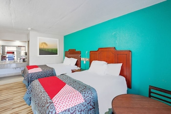 Room, 2 Double Beds, Smoking