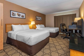 Room, 2 Queen Beds, Non Smoking