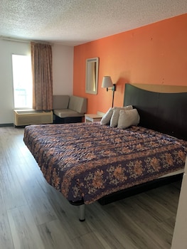 Room, 1 King Bed, Non Smoking