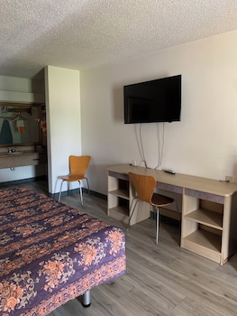 Basic Double Room