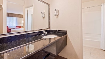 Standard Room, 1 King Bed, Non Smoking, Refrigerator & Microwave