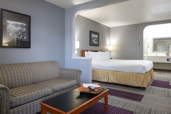 Deluxe Room, 1 King Bed with Sofa bed