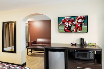 Suite, 1 King Bed, Non Smoking, Jetted Tub
