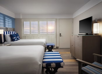 Room, 2 Double Beds, Bay View