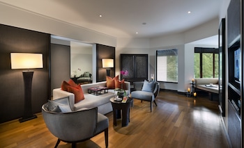 Club Executive Room