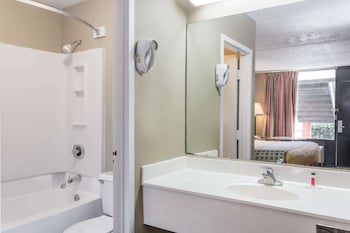 Standard Room, 1 Queen Bed, Smoking