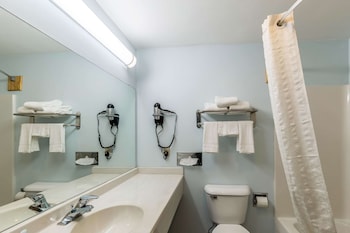 Standard Room, 2 Queen Beds, Non Smoking (Exterior Corrider)