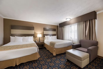 Standard Room, 2 Queen Beds, Non Smoking