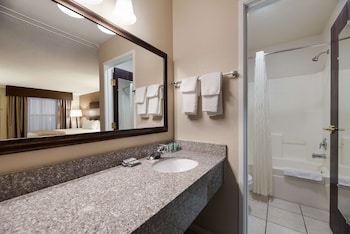 Standard Room, Multiple Beds, Non Smoking, Refrigerator & Microwave