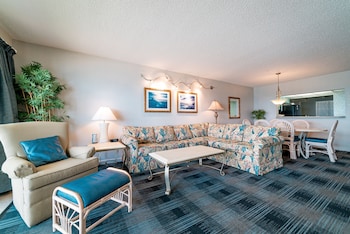 Condo, 2 Bedrooms, Kitchen