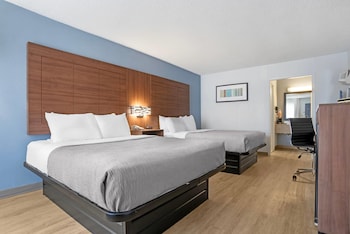 Standard Room, 2 Queen Beds, Smoking