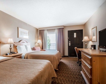 Double Room, 2 Queen Beds, Smoking