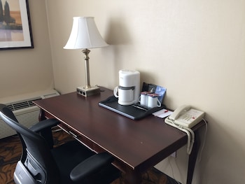 Executive Room, 1 King Bed, Non Smoking