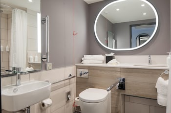Accessible Queen Room (occupancy 2)