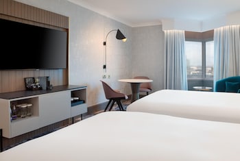 Executive Double Queen Room (2 beds, occupancy 4)