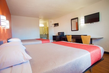 Standard Room, 2 Queen Beds, Non Smoking