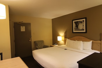 Suite, 2 King Bed, 2 Bedroom, Non Smoking (First Floor Drive Up)