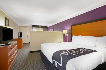 Deluxe Room, 1 King Bed, Non Smoking