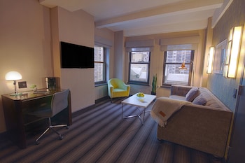 Signature Suite, 2 Queen Beds, Terrace