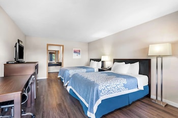 Standard Room, 2 Queen Beds, Non Smoking