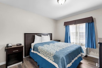 Standard Room, 1 Queen Bed, Non Smoking