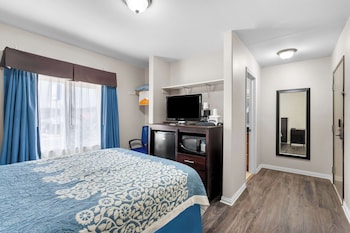 Standard Room, 1 Queen Bed, Non Smoking
