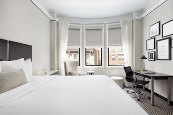 Standard Room, 1 King Bed