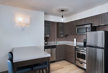 Suite, 2 Bedrooms