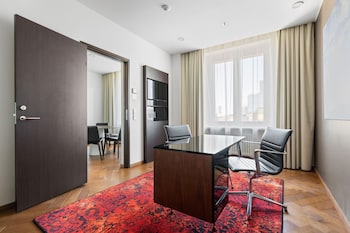 Presidential Suite (Freedom Square View)