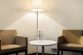 Comfort Room (Skylight)