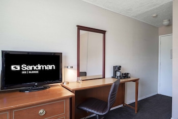 Standard Room, 1 Queen Bed