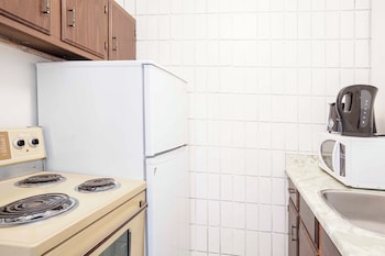 Standard Suite, 2 Double Beds, Kitchenette