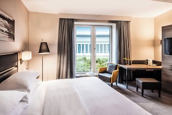 Executive Room, 1 Queen Bed
