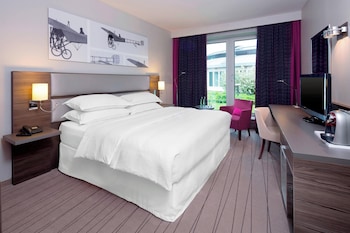 Premium Room, 1 King Bed