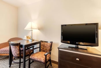 Room, 2 Queen Beds, Non Smoking (Pet-Friendly)