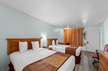 Room, 2 Double Beds, Smoking