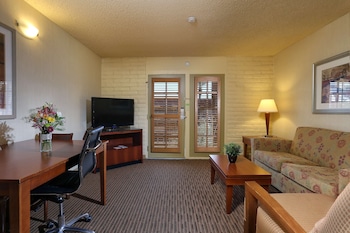Suite, 2 Double Beds, Accessible