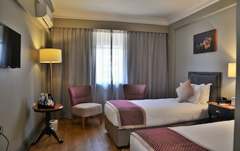 Standard Room, 2 Twin Beds, City View